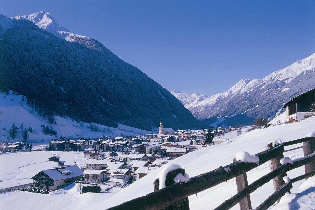 Sportpension Elisabeth Neustift im Stubaital Eksteriør bilde